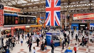 A Walk Through The London Victoria Station London England [upl. by Care]